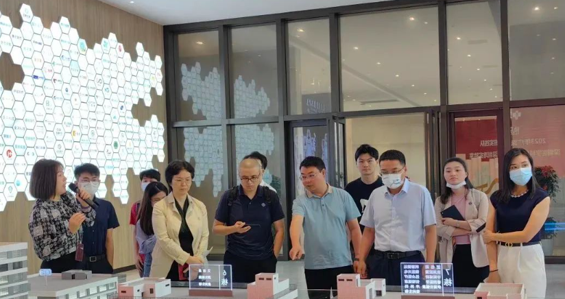 廣深中青班實踐隊一行蒞臨廣東醫(yī)谷調研